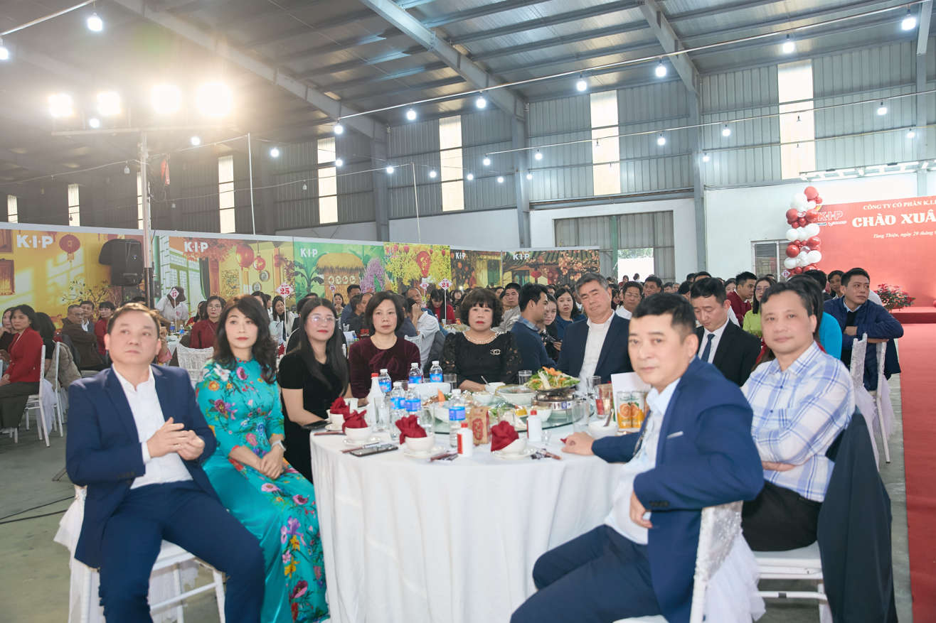 Tiệc tất niên 2025 – Đêm sum vầy ấm áp của Đại gia đình K.I.P Việt Nam